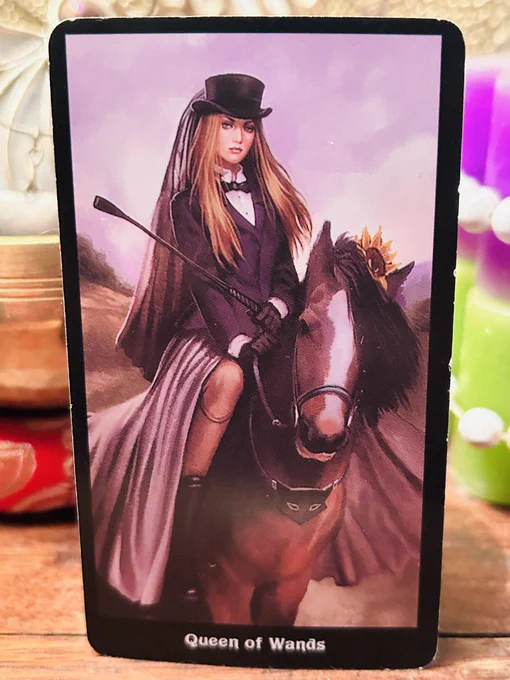 *Queen of Wands* This card is a powerful indication of how capable a person you are. It’s also a reminder to schedule downtime to recharge your batteries, even when you don’t feel drained or tired. Taking 5 every hour or so is a game changer. 

#cardoftheday