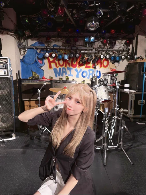 ◆本日のセットリスト◆
M1_Shining Days
M2_Discover
M3_指輪
M4_Happy Magic