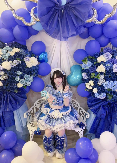 改めて本日は生誕祭にお越しくださり本当にありがとうございました✨️声の不調でうまく歌えず悔しさと申し訳ない気持ちもたくさんだったのですが、みんなの声援のおかげで最後まで頑張れました^т-т^❤︎ 一面青いペンライトの景色がほんとに嬉しくて幸せで一生の思い出です💙💭人生初、レベチャ初の生誕祭で緊張や不安もあったけど、みんなの素敵な笑顔とおめでとうって言葉で全部吹っ飛びました‪🫶🏻︎‪💞きっと一年前の自分はこんな景色想像もできなかったと思います。みんなのおかげで最高のお誕生日になりました🎂💖これからもずっとずっと大好きだよ~！！！！💞💞