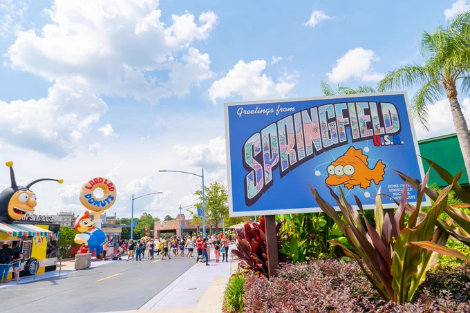 Photo of the Springfield sign.