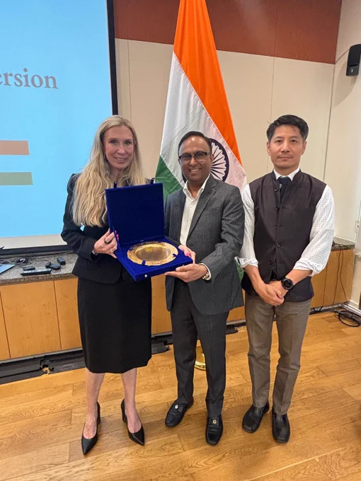 DEA Assistant Administrator Cheri Oz with a representative from the Indian Drug Manufacturers’ Association at the Mumbai Consulate