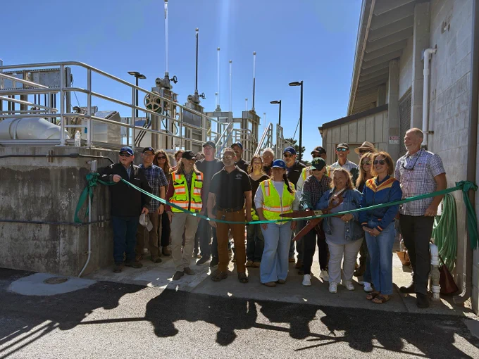 Ribbon cutting at water treatment facility