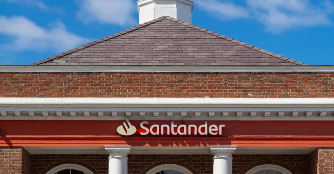 Santander Targets â¬1bn in AI Business Value by 2028