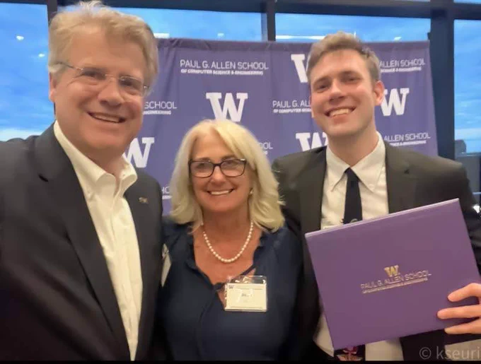 Erik Uri, Paul G. Allen School of Computer Science & Engineering Master's Graduate with parents Beth and Kristian Uri, June 10, 2026, University of Washington 