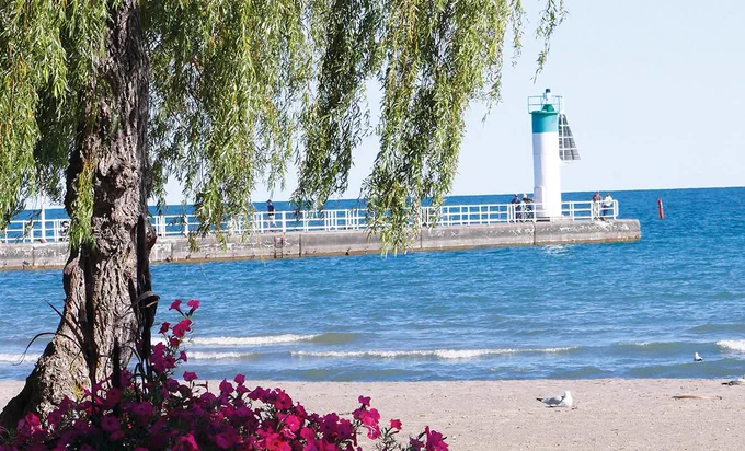 Oshawa waterfront pier.