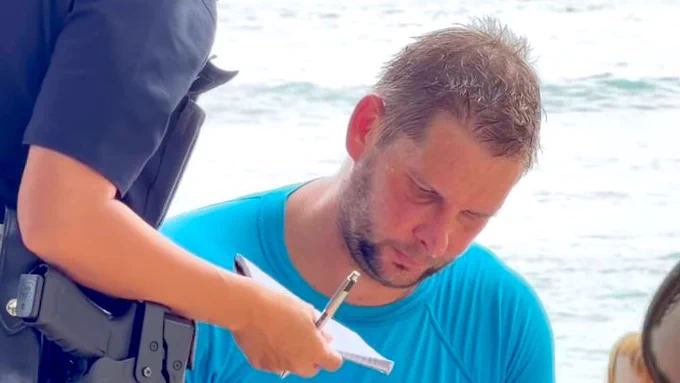 Tourist Punched in the Face While Surfing Waikiki (Video)