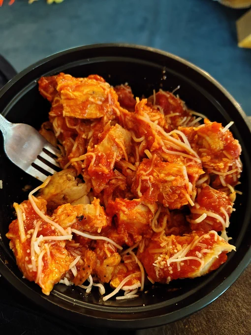 Chicken with low calorie marinara and cheese