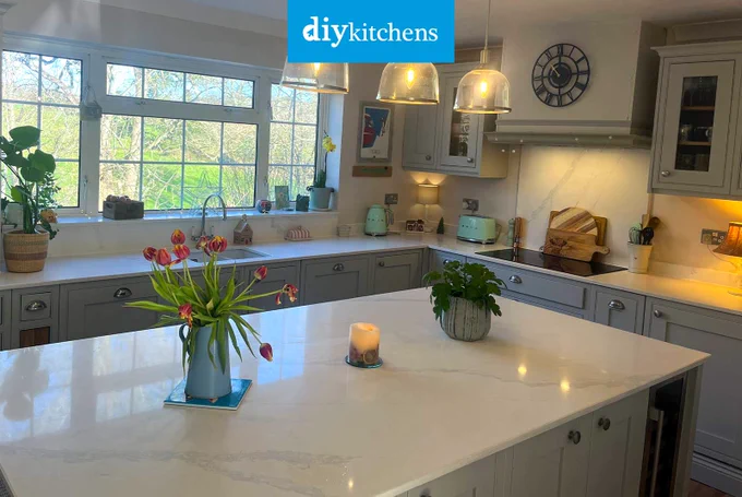 An Innova Helmsley Dove Grey Inframe #kitchen | DIY Kitchens
