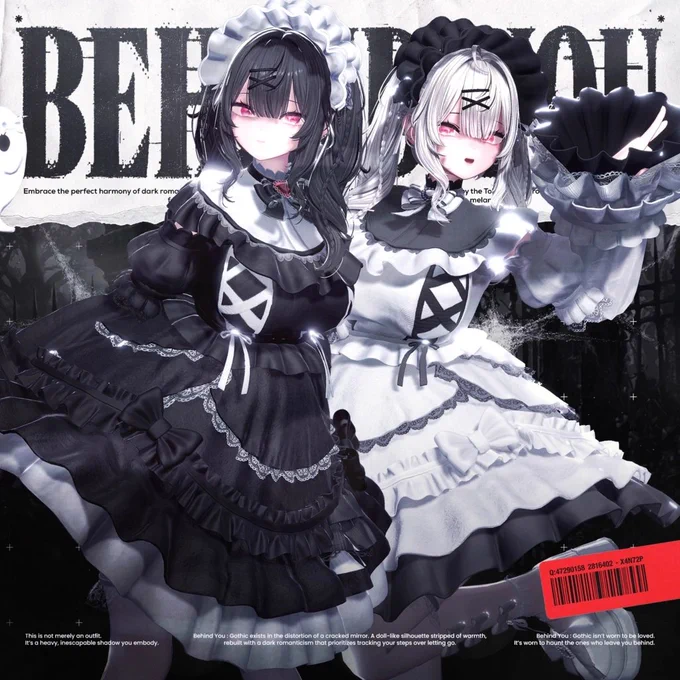 黒と白のゴシックメイド衣装を着た2人のアニメ調キャラクターが並んでポーズを取っているビジュアル。左のキャラクターは黒髪に白いヘッドドレス、黒を基調としたフリル付きドレスを着用し、右のキャラクターは白髪に黒いヘッドドレス、白と黒を基調としたフリル付きドレスを着用している。背景には大きなタイポグラフィとダークで退廃的な装飾が配置され、ゴシックロマンス風の重厚で幻想的な雰囲気を演出している。右下には赤いバーコード風ラベルが添えられている。
