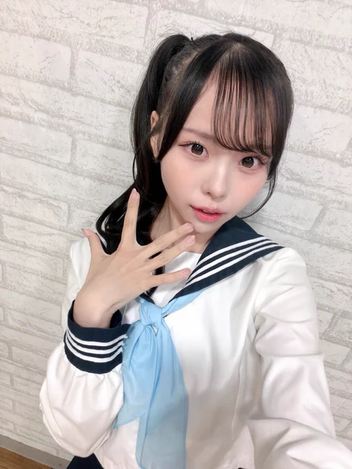 NMB48の中で 今よりももっと前に立つこと、
そしてなにより  選抜メンバーとしてグループを背負える存在になること を目指しています！！❤️‍🔥



私なりに 出来ることに全力で向き合い、
チャンスを掴み取りにいくのはもちろん…！

みなさんが 愛に来てくださることが、
とっても大きな力になります☀️



あまり 満員 にこだわりすぎるのも、
私らしくないのですが  

今目の前にあるチャンスを絶対に逃したくないです！！！！


こればっかりはみなさんに頼ることになってしまって、ごめんなさい！
絶対に！幸せな時間にします😌✨



よければ、私と一緒に 夢に向かって突き進む期間にしていただけませんか…！！！

33枚目シングル、夢に向かって全力疾走で駆け抜けます！


私も、自分にできることをコツコツと❤️‍🔥





とにかくおしゃべりさんなので（何話そうかな…）と思う方も任せてください！絶対楽しませるよ！


来てくださった方のことを覚えるのも大好きです☺️


みそらのおしゃべりだけじゃなくて、
ぜひ 大好きなあなたのことも 教えてください🥰♩

色んなお話聞かせてね☀️