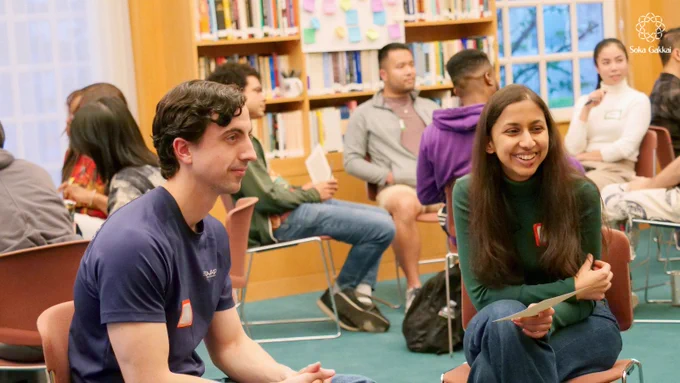 🆕News: On May 15, the Ikeda Center for Peace, Learning, and Dialogue held a Dialogue Nights event in Cambridge, Massachusetts, USA. The evening brought together 51 college students and young professionals to discuss the theme "Compassion: The Practice of Restoring Human Connection." They explored compassion as one of the three qualities of global citizenship—alongside wisdom and courage—articulated by @daisakuikeda_of, and reflected on how they can put it into practice in their daily lives. The event also featured a paired gallery walk and an open mic session.
#SokaGakkai #BuddhisminAction #SokaGakkaiNews