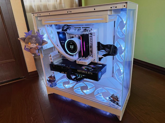 cpu:Ryzen 9 9950X3D 
マザー:ROG CROSSHAIR X870E GLACIAL
グラボ:MSI GeForce RTX™ 5080 16G GAMING TRIO OC
ssd:SN850X
メモリ:dominator titanium 64gb
ケース:NZXT H9 Flow RGB 
クーラー:nzxt kraken elite 360 rgb v2
電源:HX1500i 
