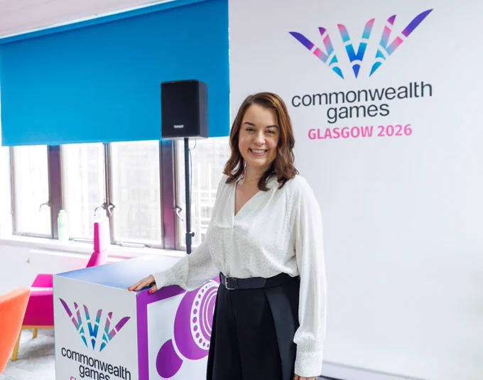 Minister Stephanie Peacock meets with staff and officials at the Commonwealth Games Organising Committee offices in Glasgow.