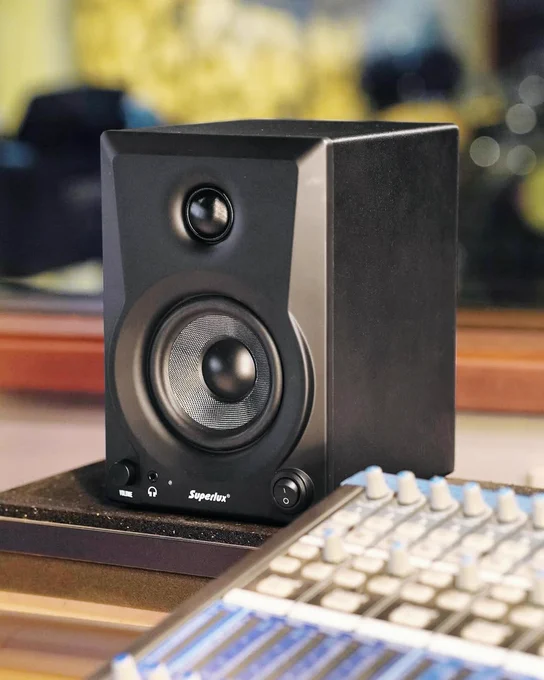 Size: Petite. Sound: POWERHOUSE. 💥

The BES3.5 may be fun-sized, but it brings the thunder.
Whether you're mixing tracks or just vibing hard—
One listen and you’ll say: “Okay wow, that slaps."

Explore here: https://rb.gy/u5zwn3

#AudioEquipment #HighPerformance #SoundQuality #MusicGear #ProAudio #BuiltToLast #SoundSystem #Speaker