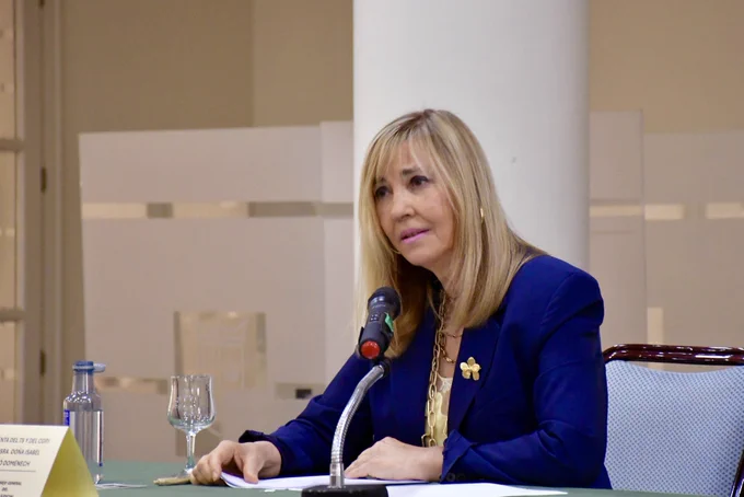 La presidenta Isabel Perelló durante su intervención