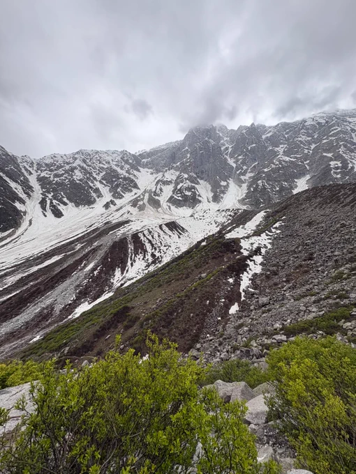 Adventure, learning, teamwork, and breathtaking Himalayan views! 🌿🏔️

Students experienced the beauty of Beas Kund through an educational trekking expedition organized by Shikhar Travels. A journey filled with exploration, confidence-building, and lifelong memories.

#BeasKund #EducationalTour #SchoolTrip #StudentTravel #AdventureLearning #HimalayanAdventure #ShikharTravels
