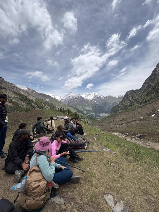 Adventure, learning, teamwork, and breathtaking Himalayan views! 🌿🏔️

Students experienced the beauty of Beas Kund through an educational trekking expedition organized by Shikhar Travels. A journey filled with exploration, confidence-building, and lifelong memories.

#BeasKund #EducationalTour #SchoolTrip #StudentTravel #AdventureLearning #HimalayanAdventure #ShikharTravels