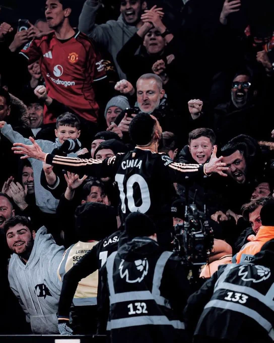 Matheus celebrates scoring with the fans away to Arsenal!