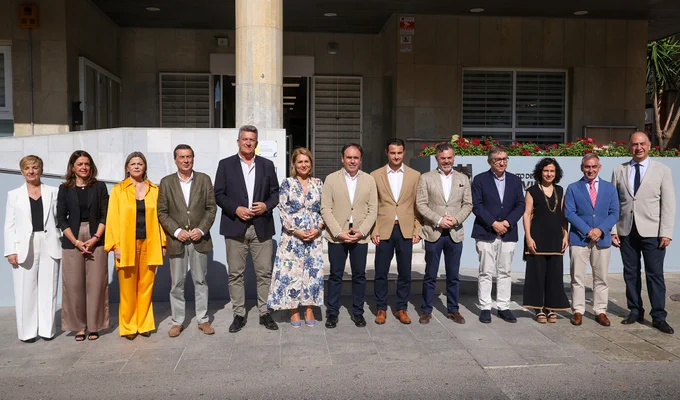 El president de la Generalitat, Juanfran Pérez Llorca, preside el pleno del Consell que se reúne en Torrevieja