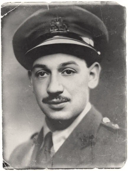 IMAGE
Captain Gaston A. Cohen, MC, LH, CG, MR

SOURCE
https://www.specialforcesroh.com/index.php?threads/cohen-gaston-armand.31694/

MORE INFORMATION
https://fr.wikipedia.org/wiki/Gaston_Collin

https://www.tracesofwar.com/persons/88043/Cohen-Gaston-Armand.htm

http://www.plan-sussex-1944.net/anglais/pdf/infiltrations_into_france.pdf