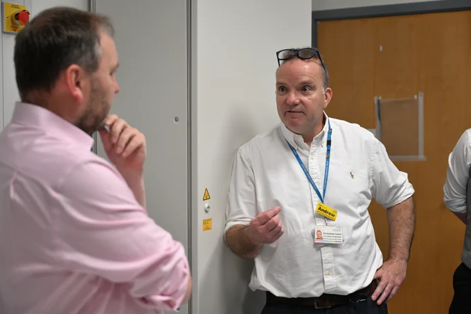 Minister Murray visits Royal Surrey Hospital