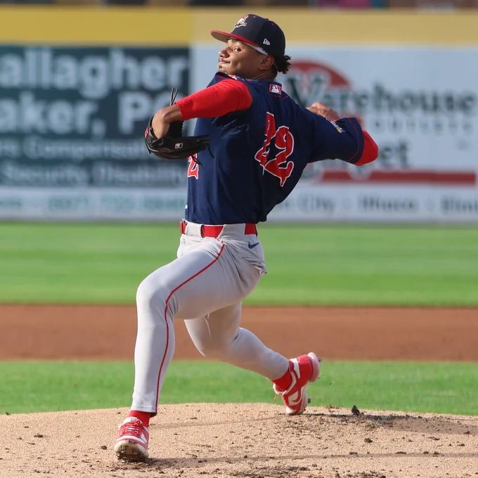 Photo of Anthony Eyanson throwing a pitch in a Portland uniform