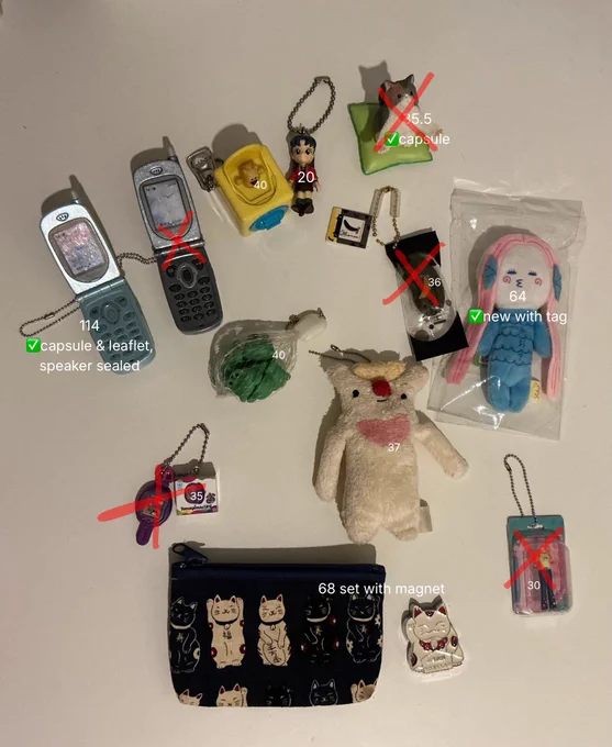 🆕 & unused = Flip phone (blue) & Yukio mermaid
Personal Collection =
Fidget box popping dog
Misato evangelion mini figure kuji charm
Fumofumosan by shinada raindeer plush charm
(Unused) Rubber frogs net
(Unsealed & unused) Pouch magnet maneki neko set