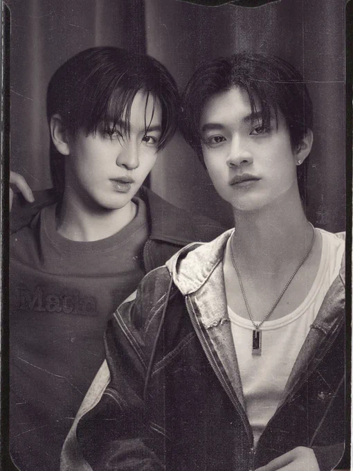 ㅤ 

P.S.: Got recommended by Kairi and David to try the photobooth, so here we are. We even wore two different outfits.

ㅤ ㅤ