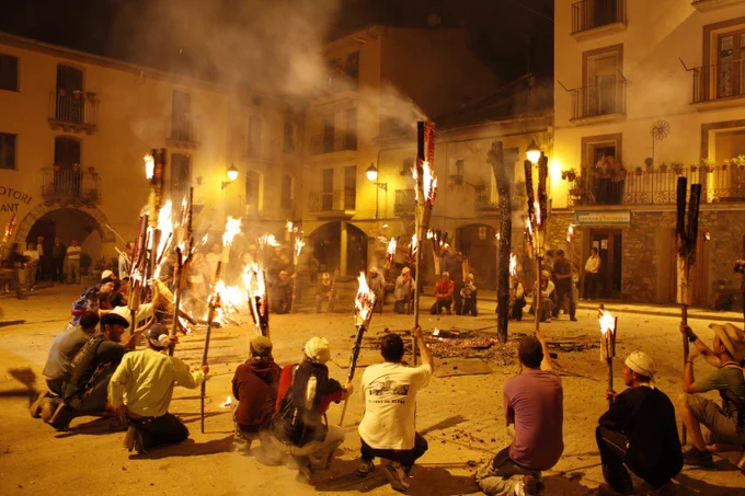 L'Alta Ribagorça manté viva la tradició de les Falles