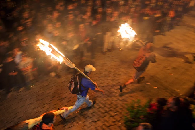 L'Alta Ribagorça manté viva la tradició de les Falles