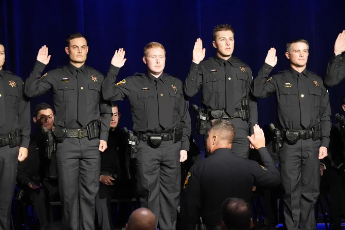 Deputies taking the oath of office