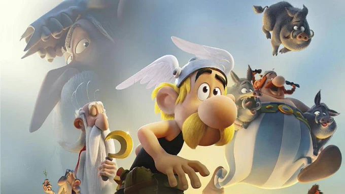 Asterix steht gebeugt in der Mitte und blickt nach rechts. Er trägt einen geflügelten Helm, ein schwarzes Oberteil und hat einen blonden Schnurrbart. Hinter ihm rennt Obelix mit blau-weiß gestreifter Hose. Mehrere fliegende Wildschweine umgeben sie. Links erscheint Miraculix im Schatten. Im Hintergrund ist ein Zauberer mit Hakennase zu sehen.