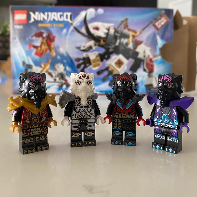 All three Ras minifigures and Zilvar