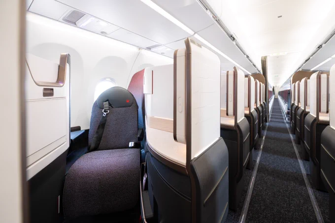 Inside a Signature Class suite on board the Air Canada A321XLR. The seat is based on the Collins Aerospace Aurora platform
