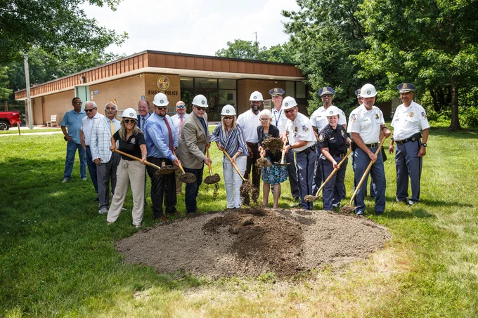 Photo of attendees at the ceremony breaking ground at the precinct.