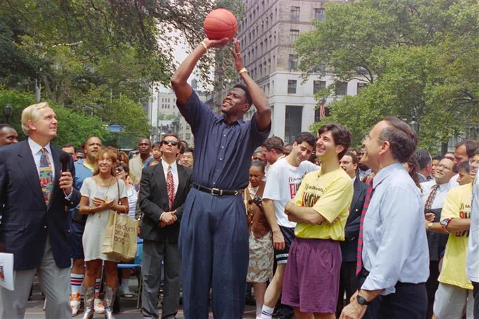 Prints of archival New York Knicks photographs.
