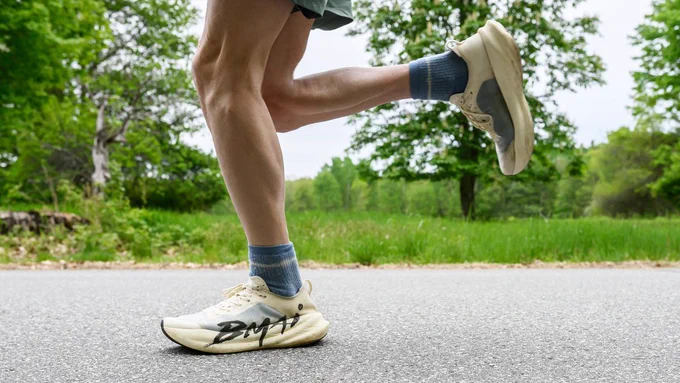 These Direct-from-China Running Shoes Cost Over $50 Less Than Namebrand Models—Are They Any Good?