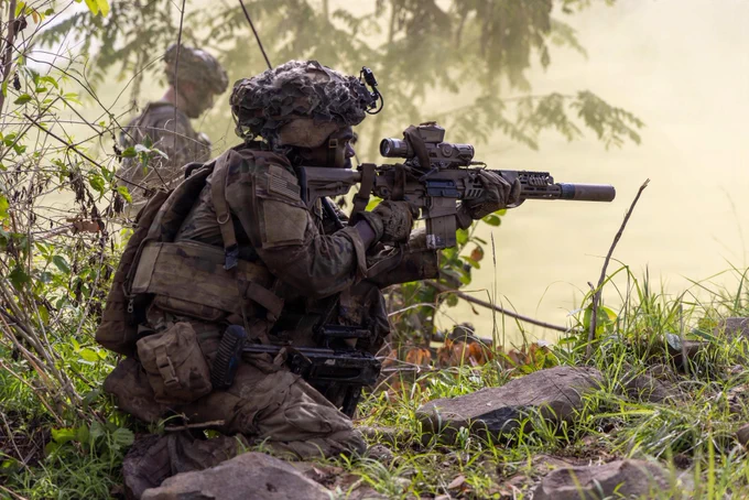 U.S. Army Pfc. Giovanni Tolbert, assigned to the 2nd Battalion, 35th Infantry Regiment, 3rd Mobile Brigade, 25th Infantry Division, fires his M7 during a platoon live-fire event as part of Salaknib 2026 at Fort Magsaysay, Nueva Ecija, Philippines, June 2, 2026. Exercise Salaknib highlights the enduring U.S.-Philippine alliance, enhancing interoperability and readiness through combined-arms operations, multi-domain integration, and humanitarian assistance efforts to support regional stability. (U.S. Army photo by: Spc. Justin Hicks)
