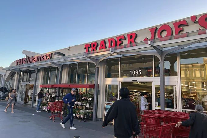 Suspect killed, 2 SFPD officers injured after Trader Joe's theft pursuit