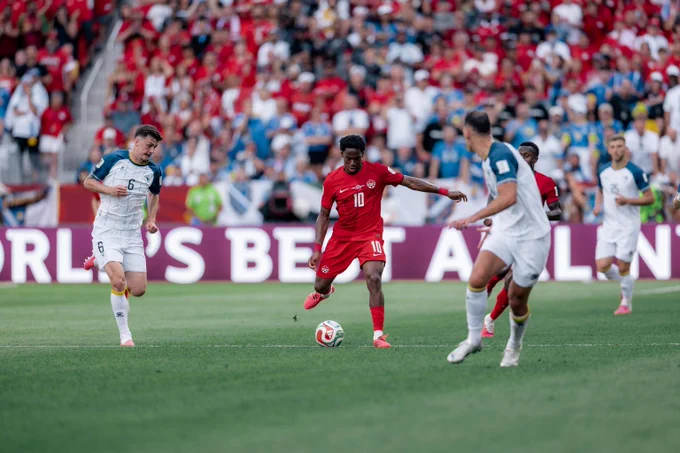 L’équipe masculine de soccer du Canada affronte l’équipe de la Bosnie-Herzégovine au stade de Toronto. Photo : Audrey Magny/Canada Soccer.  