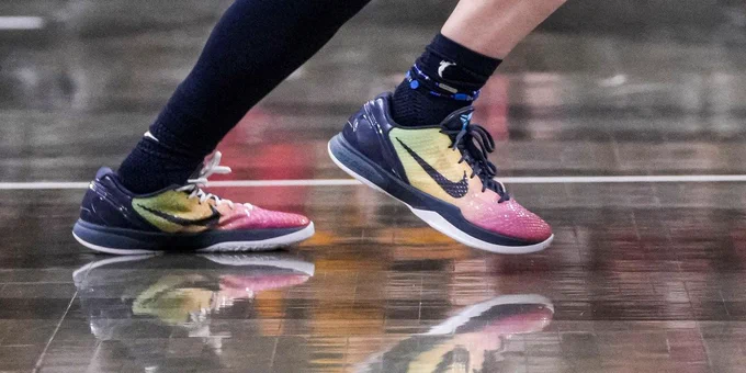 Caitlin Clark dons Taylor Swift-themed shoes in Fever win vs. Sky