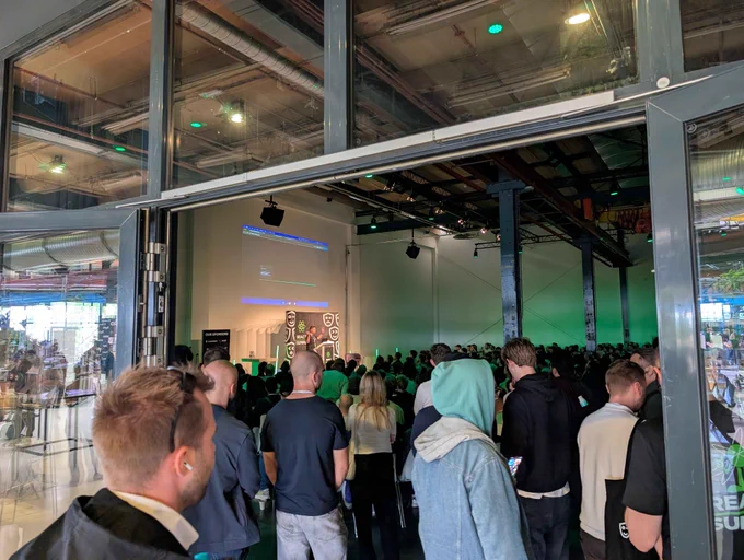 A room of people 