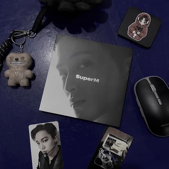 albumnya nyampe seminggu yg lalu, tapi baru unbox tgl 12 ;’