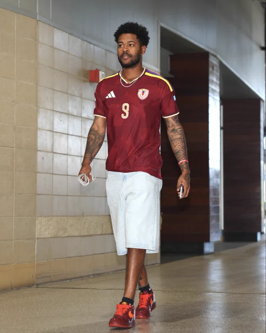 Maikel Garcia arrives to Kauffman Stadium wearing a Deyna Castellanos Venezuela kit. (Photo by Tanner Gatlin/Major League Baseball)