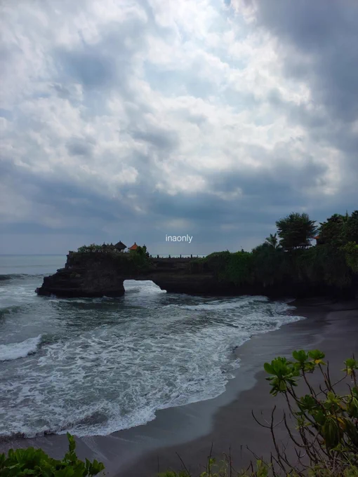 Tanah Lot Bali Indonesia
beautiful scenery 
sunset island weekend escape