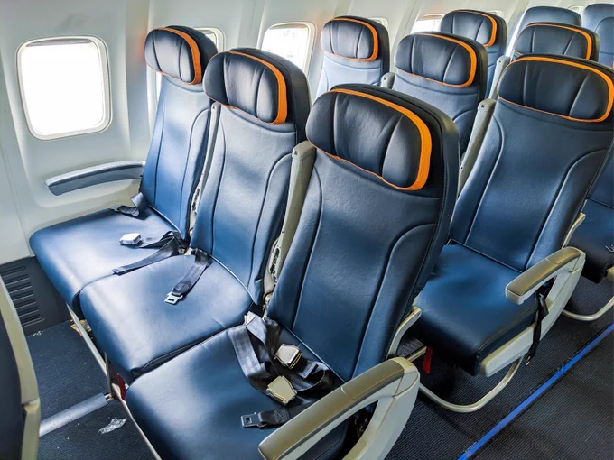 Sun Country airline seats