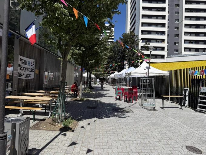 Rue Colette Magny