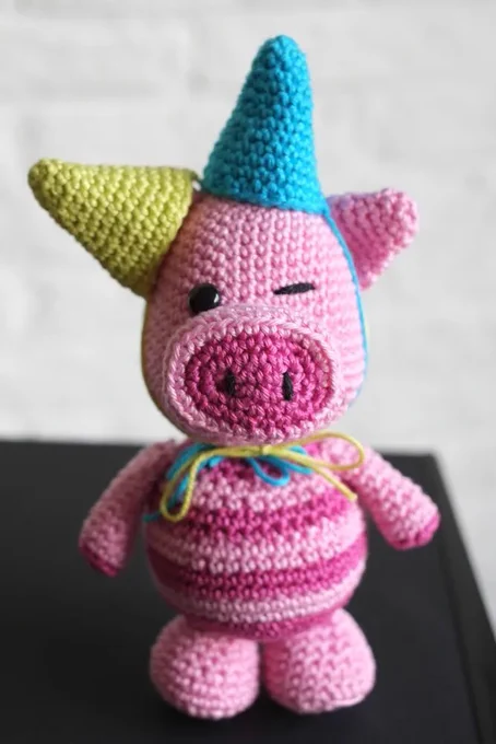 Party Pig Amigurumi