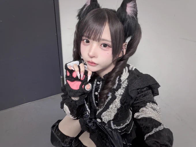 体調が優れず6日の2部、そして10日のライブをおやすみしてしまってごめんなさい
無事回復してきて16日にむけて、そして武道館にむけて今日レッスンしてきました🔥
16日はピンクコーデライブ！神田スクエアホールにて万全な状態でお待ちしております（；_；）🙏