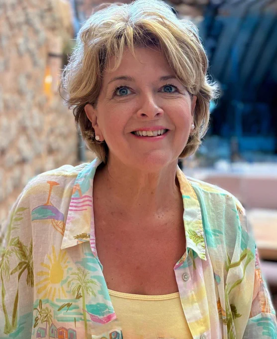 tv broadcaster Rose Neill